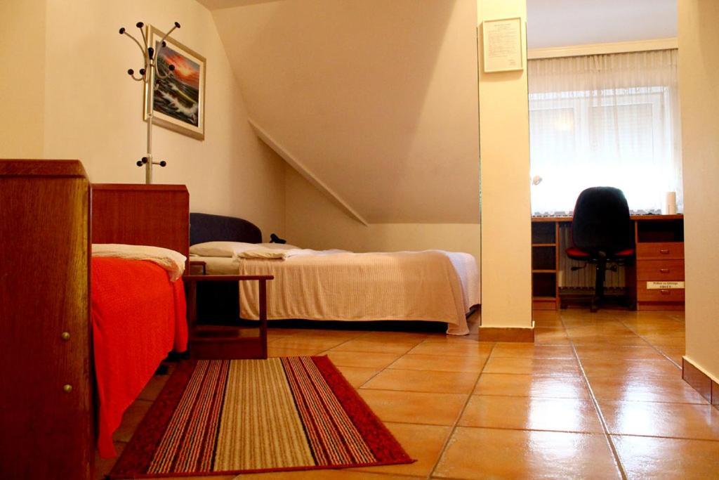 Domin Osijek Hotel Værelse billede