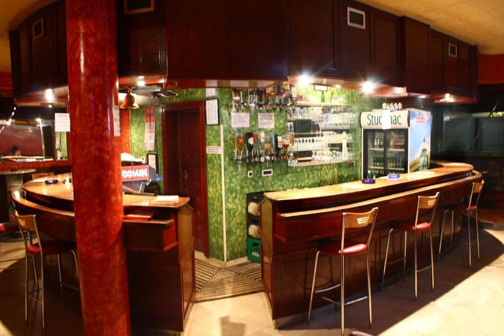 Domin Osijek Hotel Eksteriør billede